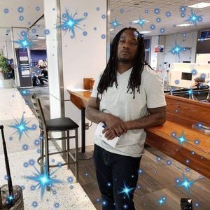 Meet your Posher, Lionel